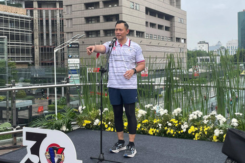 Menko Bidang Infrastruktur dan Pembangunan Kewilayahan, Agus Harimurti Yudhoyono (AHY) menghadiri acara Diskusi Inspiratif dalam Sinergi Alumni Taruna Nusantara Angkatan V, di Halte Bundaran HI, Jakarta, Minggu (8/12/2024). Foto: Fadhil Pramudya/kumparan