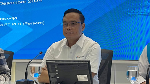 Direktur Utama Pertamina Simon Aloysius Mantiri saat konferensi pers kesiapan Natal dan Tahun Baru, Senin (9/12/2024). Foto: Fariza Rizky Ananda/kumparan