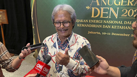 Anggota DEN dari Pemangku Kepentingan Kalangan Akademisi, Agus Puji Prasetyono, saat Anugerah DEN 2024, Selasa (10/12/2024). Foto: Fariza Rizky Ananda/kumparan