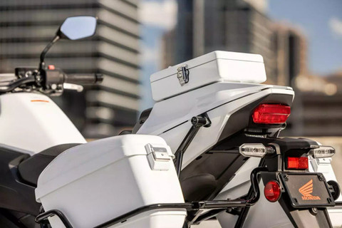 Honda NT1100, motor sport touring khusus untuk polisi di Amerika Serikat (AS). Foto: Honda