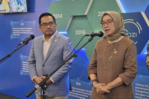 Menteri Pendayagunaan Aparatur Negara dan Reformasi Birokrasi (PANRB) Rini Widyantini dalam Acara Satu Dekade Zona Integritas di Hotel Bidakara Rabu (11/12/2024). Foto: Argya D. Maheswara/kumparan 