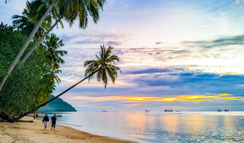 Pantai Nirwana di Padang. Foto: DiJe Chan/Shutterstock