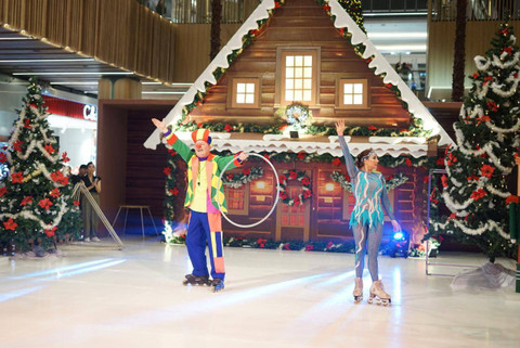 Pertunjukan Winter On Skates: Magical Christmas Show from Russia. Foto: dok. The Park 