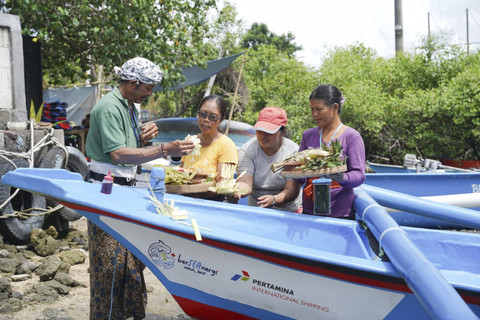 Keluarga Nelayan Lestari (KENALI) di Desa Kelan, Bali, salah satu Desa Energi Berdikari (DEB) PT Pertamina International Shipping (PIS). Foto: Dok.PIS