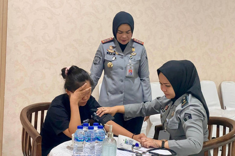 Terpidana mati kasus penyelundupan narkoba asal Filipina, Mary Jane Veloso, resmi dipindahkan ke Lapas Perempuan Kelas IIA Jakarta, Senin (16/12/2024). Foto: Kementerian Imigrasi dan Pemasyarakatan