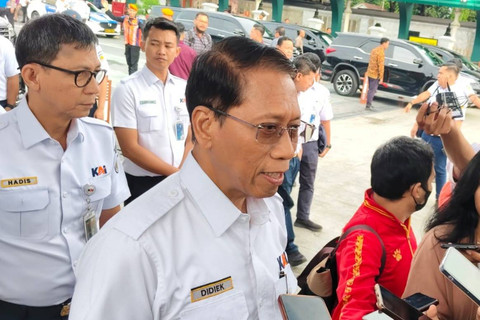 Dirut PT KAI Didiek Hartantyo di Stasiun Tugu Yogyakarta, Selasa (17/12/2024). Foto: Arfiansyah Panji Purnandaru/kumparan