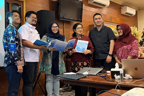 konferensi pers paparan Laporan Hasil Studi Zona Mendengar Jiwa terkait kesehatan mental pelajar SMA, di Jakarta Selatan, Selasa (17/12/2024). Foto: Eka Nurjanah/kumparan
