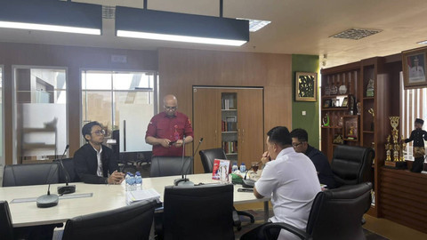 Penyidik Kejati Jakarta menggeledah Kantor Dinas Kebudayaan Jakarta.  Foto: Dok. Kejati Jakarta