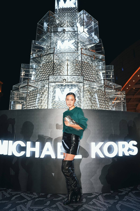 Ayu Gani di Perayaan Penyalaan Pohon Natal by Michael Kors di Senayan City. Foto: dok. Senayan City