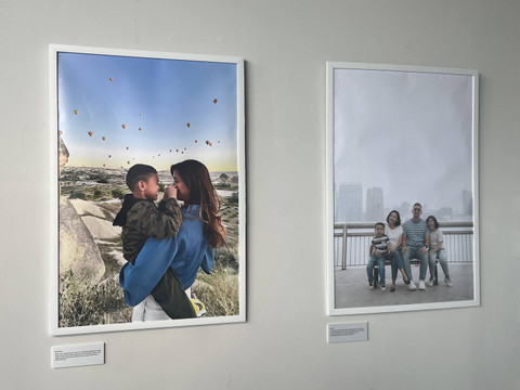Pameran foto Cussons Baby 'Unfiltered Moments: Bangga Jadi Bunda' di Ashta Spac8, Jakarta.  Foto: Nabilla Fatiara/kumparan