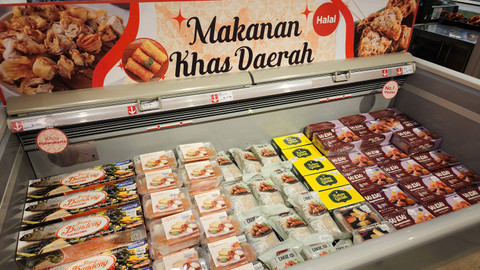 Supermarket GrandLucky yang membuka store baru berlokasi di Puri Indah Mall 2, Jakarta Barat. Foto: Azalia Amadea/Kumparan