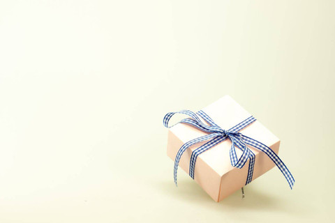 Ilustrasi Kado Natal Unik dan Bermanfaat untuk Orang Terkasih. Foto: Pexels