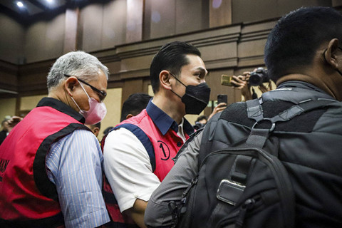 Terdakwa kasus dugaan korupsi Harvey Moeis usai menghadiri sidang pembacaan vonis di Pengadilan Tipikor, Jakarta, Senin (23/12/2024). Foto: Iqbal Firdaus/kumparan