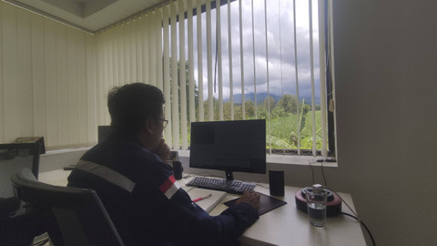 Gunung Raung Erupsi pada Selasa (24/12/2024). Foto: Dok. Mili.id