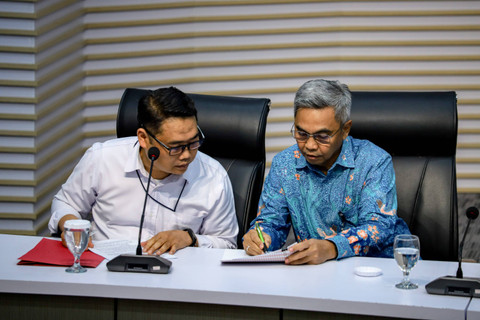 Ketua KPK Setyo Budiyanto memberikan keterangan kepada wartawan saat konferensi pers terkait penetapan status tersangka kepada Sekjen PDIP Hasto Kristiyanto di Gedung KPK, Jakarta, Selasa (24/12/2024). Foto: Jamal Ramadhan/kumparan