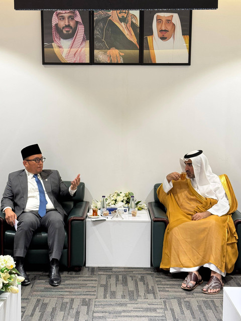 Wakil Kepala Badan Penyelenggara Haji (BP Haji), Dahnil Anzar Simanjuntak, bertemu dengan Deputi Kerjasama Internasional Kementerian Haji dan Umrah Arab Saudi, Hassan Bin Yahya Al Manakhrah, Rabu (25/12/2024). Foto: BP Haji
