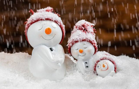 Lirik dan Makna Lagu Snowman. Foto Hanya Ilustrasi. Sumber Foto: Unsplash.com/Myriam Zilles