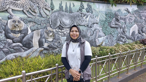 Kepala Unit Pengelola Taman Margasatwa Ragunan, drh. Endah Rumiyati, M.Si.M, saat ditemui kumparan di Taman Margasatwa Ragunan, Jakarta Selatan, pada Jumat (27/12/2024). Foto: Gitario Vista Inasis/kumparan