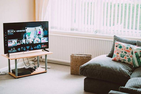 Ilustrasi Sinopsis Film War With Grandpa. Sumber: Pexels/Fotios Photos