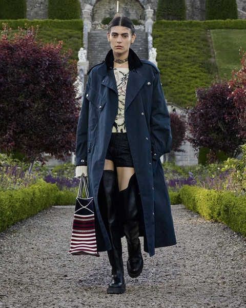 Koleksi Dior Cruise 2025. Foto: Instagram @dior