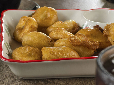 Ilustrasi pisang goreng kembung. Foto: Firaz Andi Ammar/Shutterstock