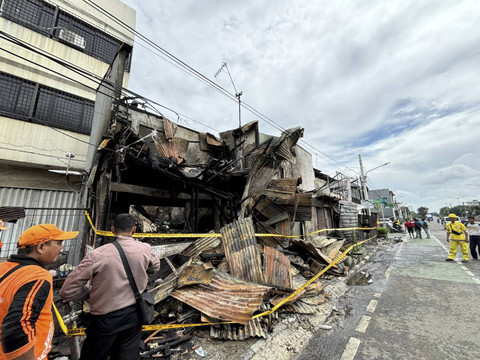 Kondisi rumah yang terbakar di Jalan Letjen Suprapto, Senen pada Senin (30/12/2024). Foto: Abid Raihan/kumparan