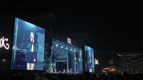 Konser Pasar Malam Empat Satoe Slank, Jiexpo Kemayoran, Jakarta Pusat, Sabtu (4/1/2024). Foto: Giovanni/kumparan