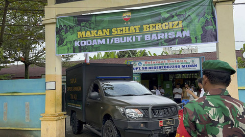 Persiapan program makan bergizi gratis oleh Kodam I Bukit Barisan, Senin (6/1/2025). Foto: Tri Vosa/kumparan