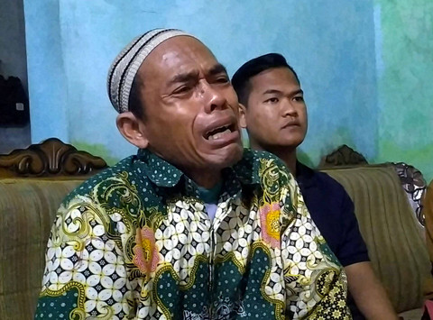 Sunarto saat menceritakan kasus penipuan oleh polisi bermodus "anak masuk Bintara Polri". Dok: Ist