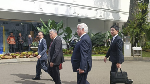 Menteri Pertahanan Jepang, Gen Nakatani usai menemui presiden Republik Indonesia Prabowo Subianto di Istana Negara, Jakarta Pusat, Selasa (7/1/2025). Foto: Zamachsyari/kumparan