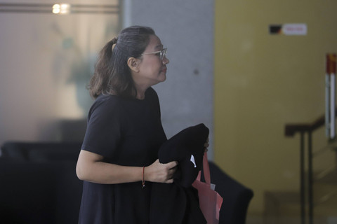 Mantan anggota Bawaslu Agustiani Tio menghadiri pemeriksaan penyidik KPK terkait kasus suap pergantian antarwaktu (PAW) yang melibatkan buron politikus PDIP, Harun Masiku, di Gedung Merah Putih KPK, Jakarta, Rabu (8/1/2025). Foto: Jamal Ramadhan/kumparan
