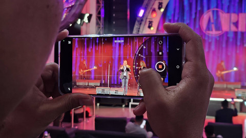 Menjajal kamera belakang vivo X200 Pro. Foto: Kevin S. Kurnianto/kumparan