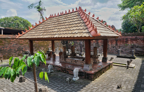 Makam Sunan Kudus. Foto: teguh prasetia/Shutterstock