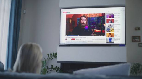 Ilustrasi Jadwal Bioskop Trans Tv 12 Januari 2025, Foto: Unsplash/EvgeniyShkolenko.