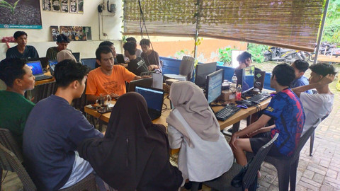 Pelaksanaan program desa cerdas berbasis teknologi di Desa Bulakan, Kecamatan Belik, Kabupaten Pemalang. Foto: Dok. Istimewa
