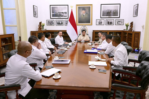 Presiden Prabowo Subianto memanggil Jaksa Agung beserta seluruh Jaksa Agung Muda ke Istana Merdeka, Jakarta, Senin (13/1/2025). Foto: Dok. Muchlis Jr - Biro Pers Sekretariat Presiden