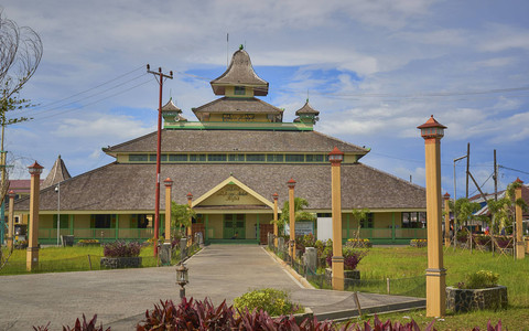 Masjid Jami' Sultan Syarif Abdurrahman. Foto: PhotopankPL/Shutterstock