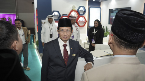 Menteri Agama Nasaruddin Umar bertemu dengan Menteri Haji dan Unrah Tawfiq F Al Rabiah di Jeddah, 12 Januari 2025. Foto: Dok. Kemenag