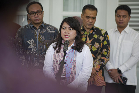 Perwakilan Tim Transisi Pramono-Rano menyampaikan keterangan kepada wartawan saat melakukan pertemuan dengan PJ Gubernur Jakarta Teguh Setyabudi di Balai Kota, Jakarta Pusat, Kamis (16/1/2025). Foto: Dok. Pemprov DKI Jakarta