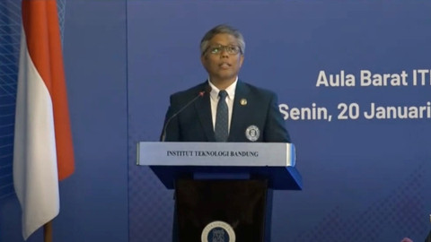 Pelantikan Prof. Dr. Ir. Tatacipta Dirgantara sebagai Rektor ITB periode 2025-2030 di Gedung Aula Barat Kampus ITB, Bandung, Senin (20/1/2025).  Foto: ITB