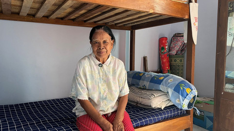 Sutia, salah satu penghuni rumah deret Terban, Yogya. Foto: Muhammad Hafiq/Pandangan Jogja