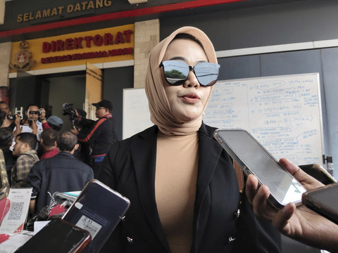 Yashinta Yustisia Yasmine, korban penipuan biro umrah PT Hasanah Magna Safari (HMS) di Yogya. Foto: Arfiansyah Panji Purnandaru/kumparan
