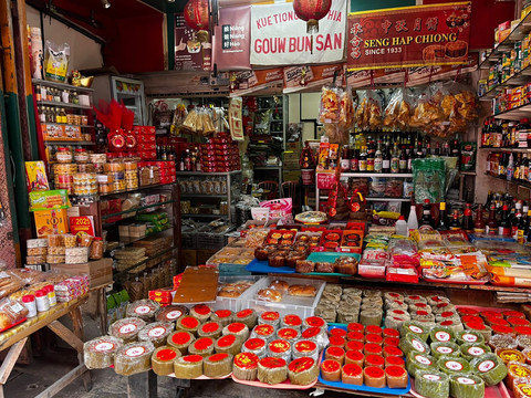 Suasana Kawasan Chinatown Glodok, Jakarta Barat Jelang Imlek, Jumat (24/1). Foto: Rayyan Farhansyah/ kumparan