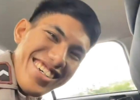 Bripda MHI, polisi di Jambi yang main-main menyalakan sirine bukan untuk kondisi darurat. Foto: Dok. Istimewa