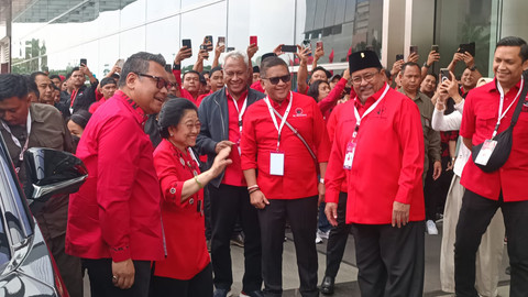 Ketua Umum PDIP Megawati Soekarnoputri tiba di JIEXPO, Kemayoran, Jakarta Pusat, Jumat (24/1). Foto: Zamachsyari/kumparan