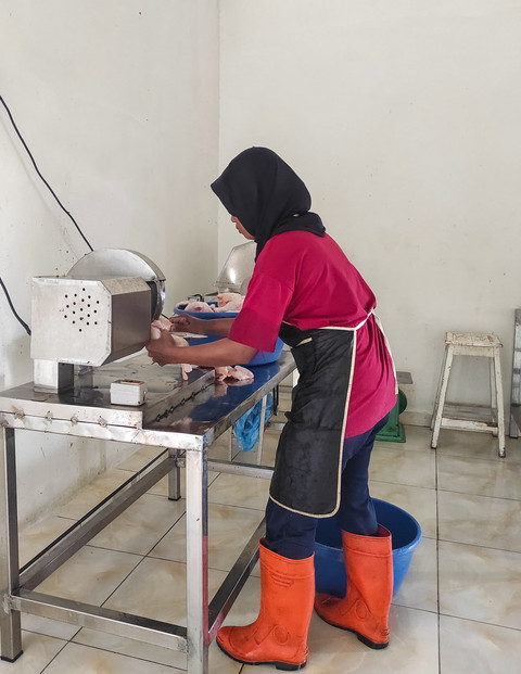 RPU Lintang Chicken di Lampung Tengah, Provinsi Lampung yang mendapat sertifikasi halal yang difasilitasi Pertamina. Foto: Dok. Pertamina