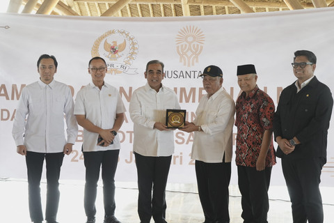 Ketua MPR Ahmad Muzani saat kunjungi IKN. Foto: Istimewa