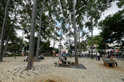 Suasana Tebet Eco Park, Jakarta Selatan. Minggu (26/1/2025). Foto: Rayyan Farhansyah/kumparan