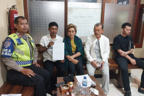 Mediasi kasus mobil yang dirusak warga karena melawan arah di Kebon Jeruk, Jakarta Barat. Foto: Dok. Istimewa