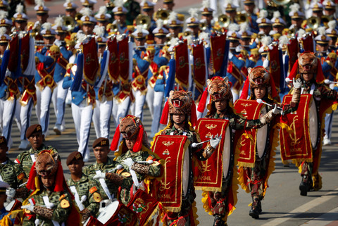 Parade militer Indonesia tampil dalam parade Hari Republik India di New Delhi, India, Minggu (26/1/2025). Foto: Adnan Abidi/REUTERS